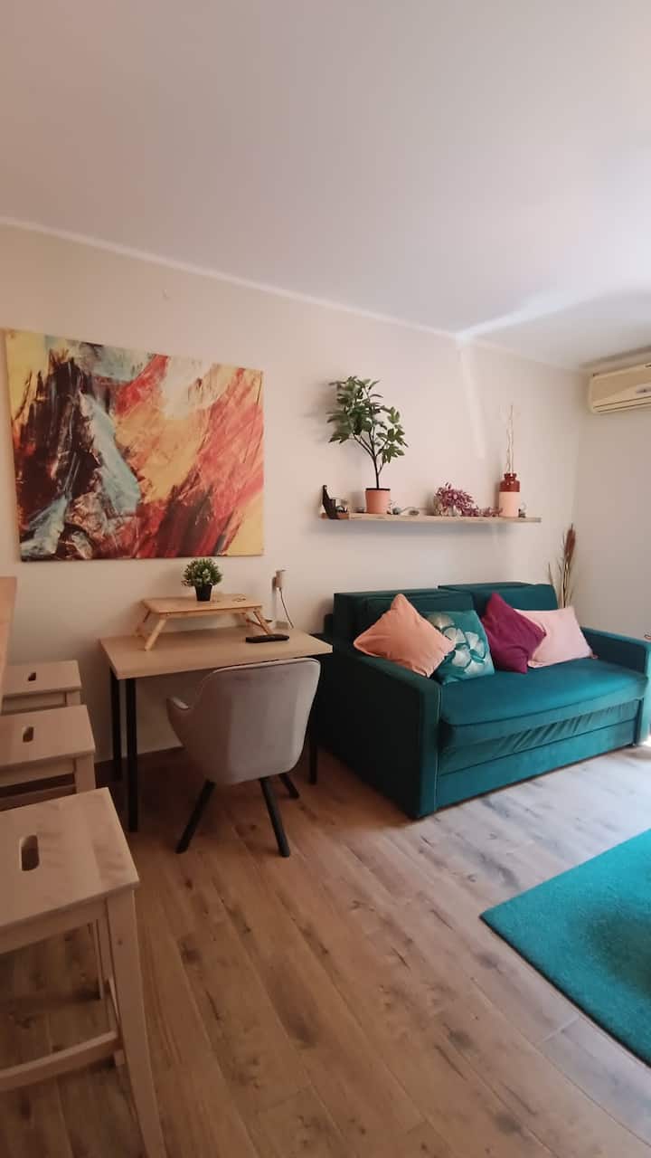 Apt Republic Square, Work And Sightseeing Friendly - Belgrade