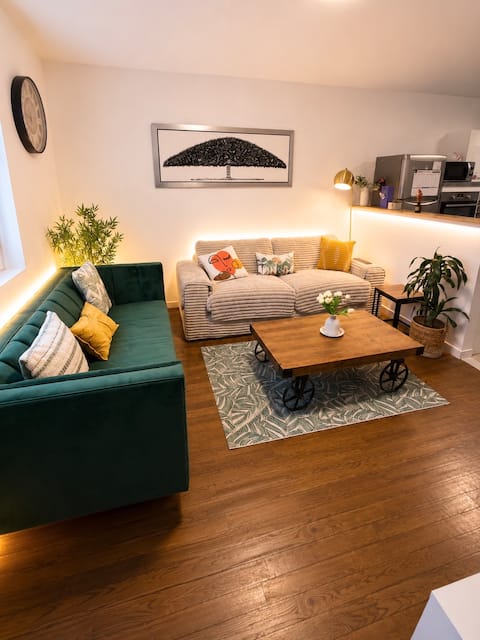 Stylish 3-Bedroom House • Quiet & Comfortable Stay