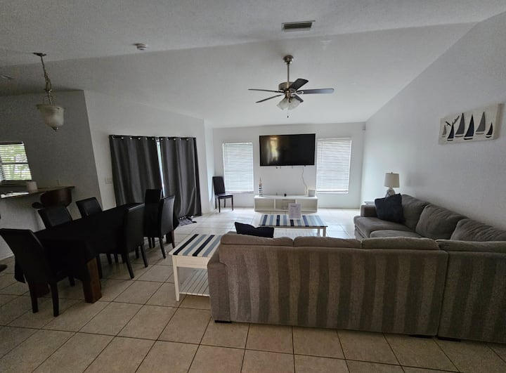 Home With Pool Palmetto Fl - Ellenton, FL