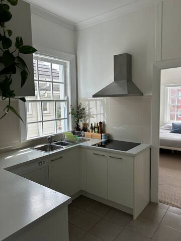 The Mediterranean comes to Manly gallery image 2