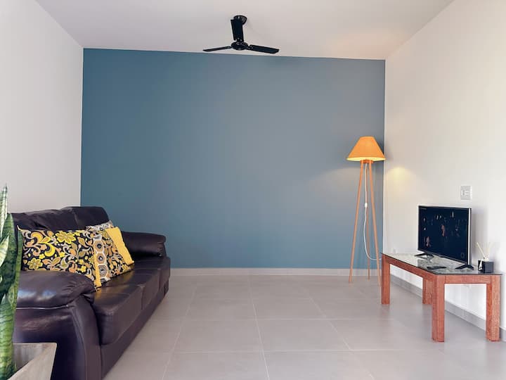 Casa Bella | Moderna E Bem Localizada - Brotas