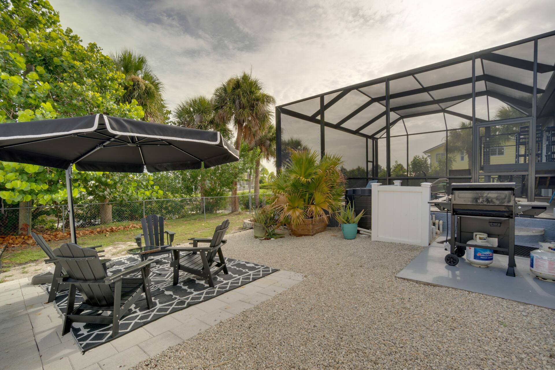 Tropical Bayfront Escape w/ Heated Pool & Dock! — zdjęcie 2
