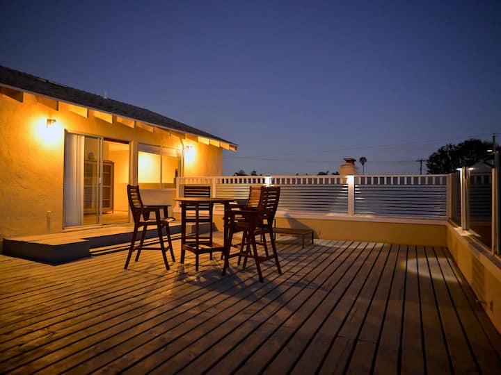 Spacious 4 Bedroom Escape - Oxnard, CA