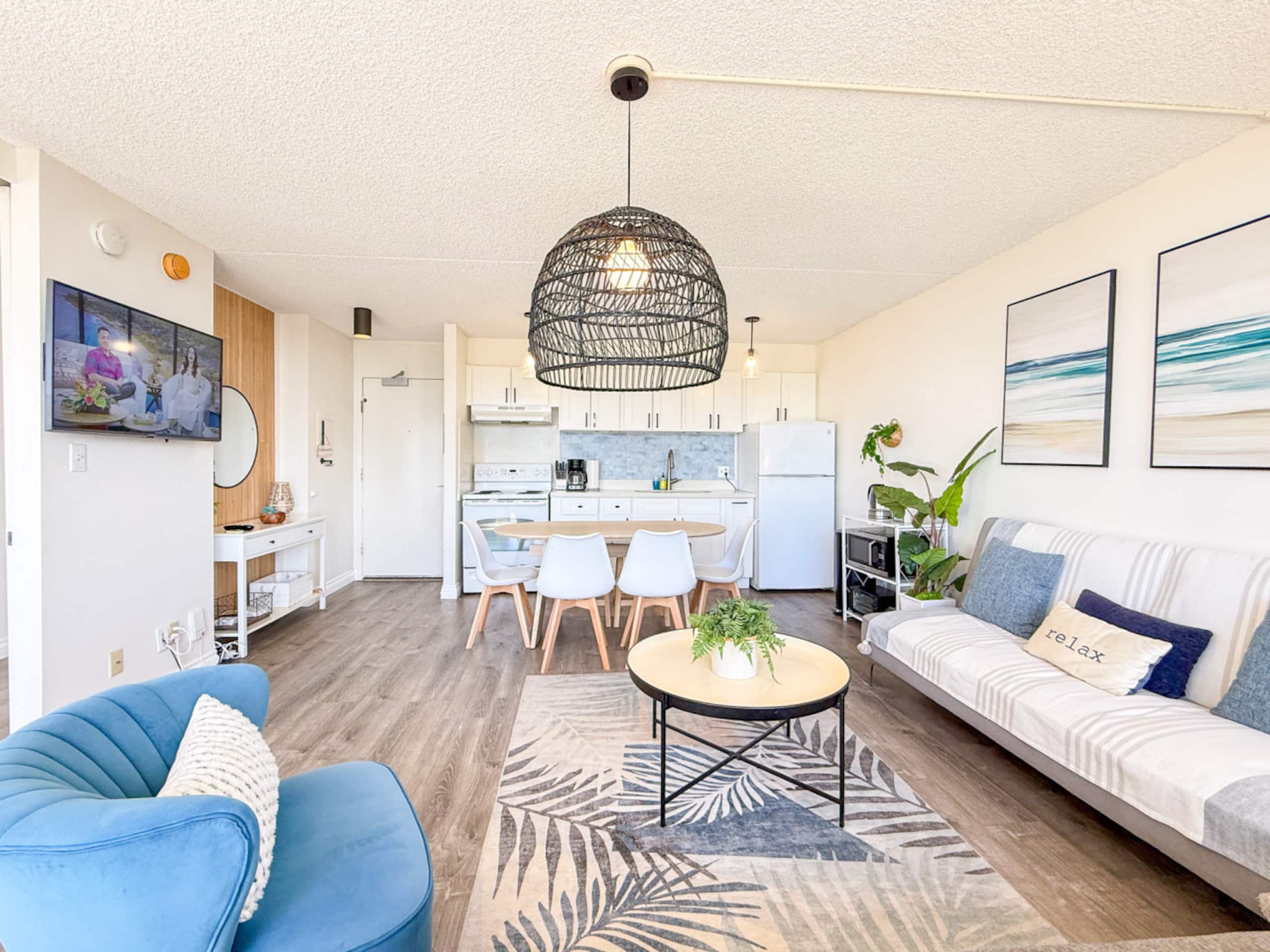 Condo in Honolulu · ★4.79 · 1 bedroom · 4 beds · 1 private bath - Image 4