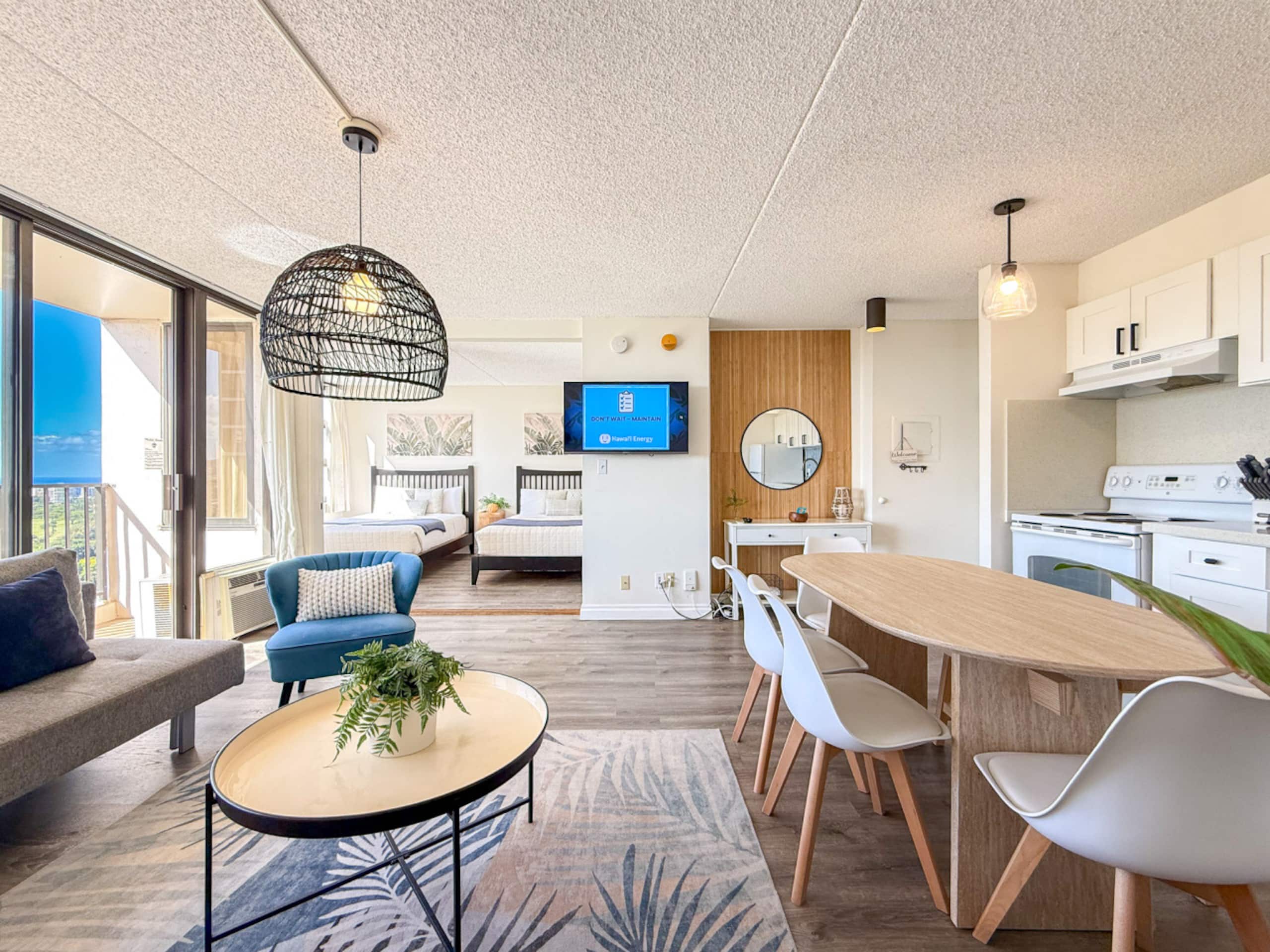 Condo in Honolulu · ★4.79 · 1 bedroom · 4 beds · 1 private bath - Image 5