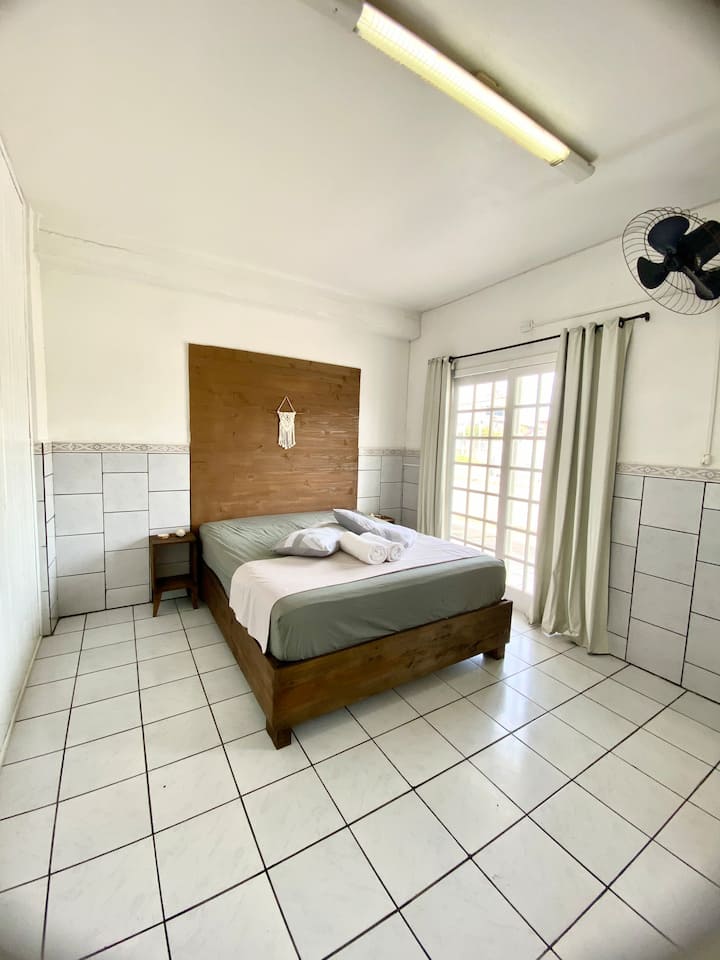 საძინებელი 1