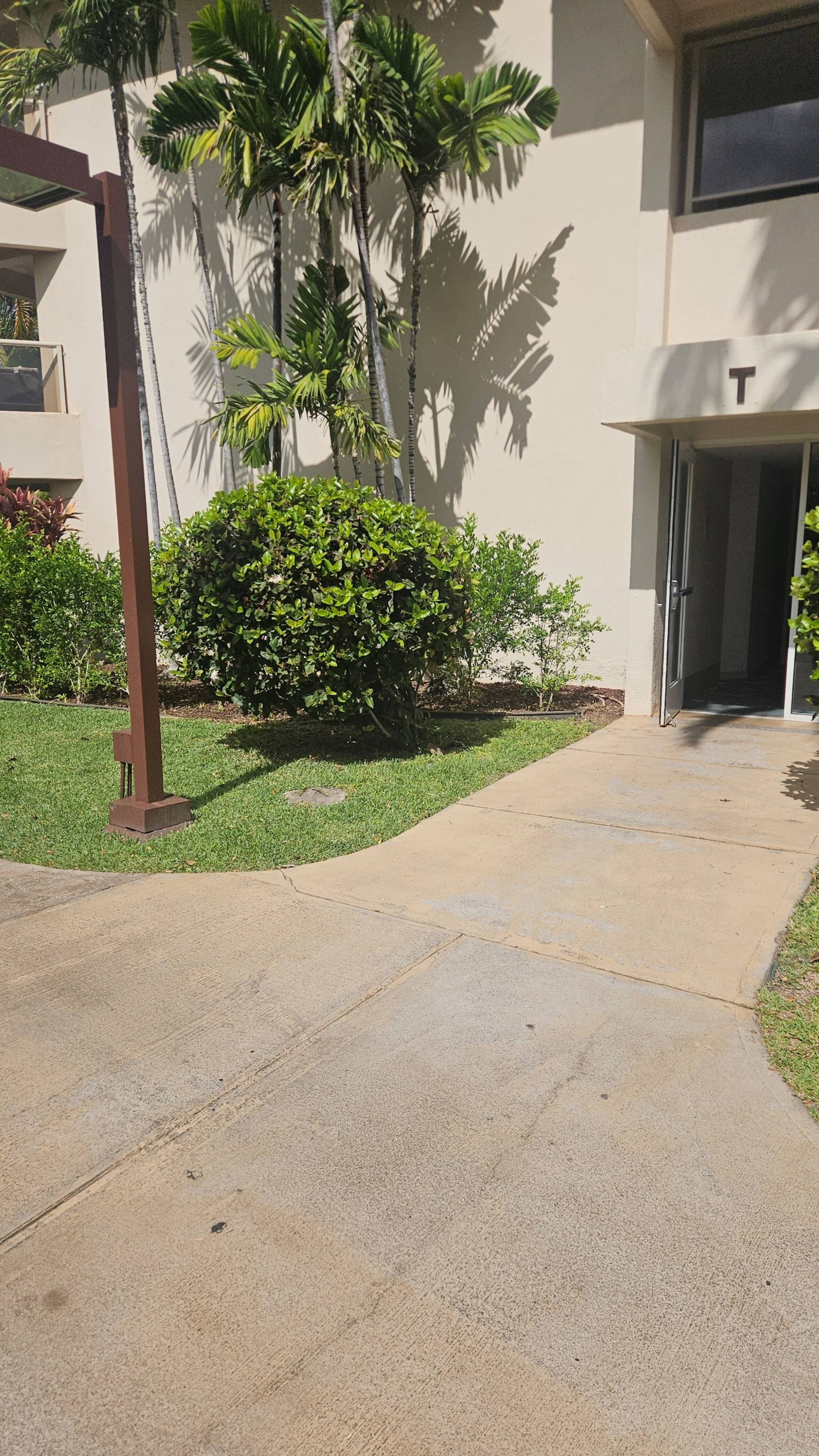 Condo in Kihei · ★4.95 · 1 bedroom · 2 beds · 1 bath - Image 34
