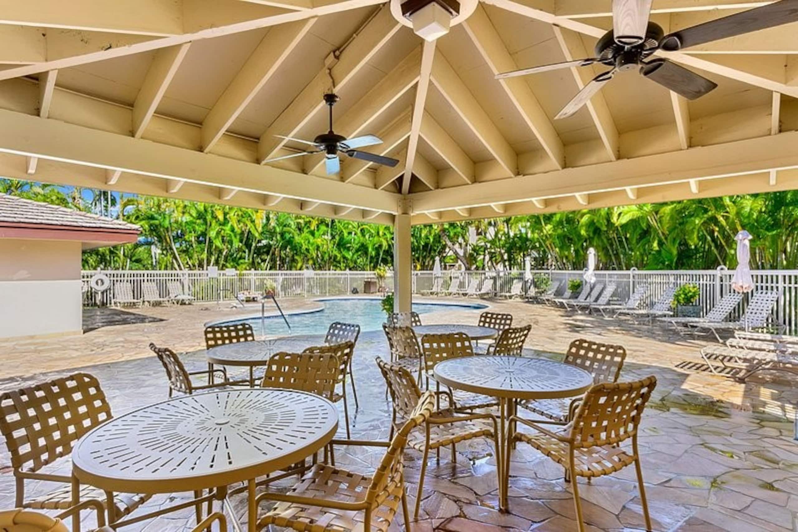 Condo in Kihei · ★4.95 · 1 bedroom · 2 beds · 1 bath - Image 22