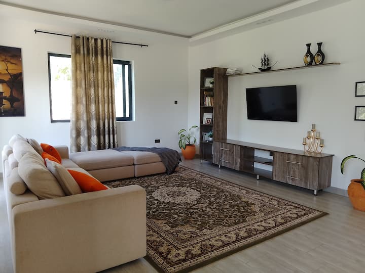 Pes Villa-breakfast Included - Diani Beach
