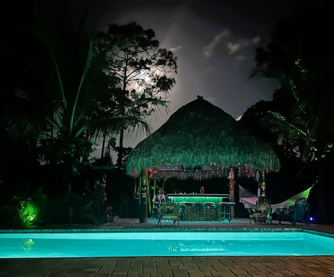Private Resort-Style Paradise | Dog Friendly!