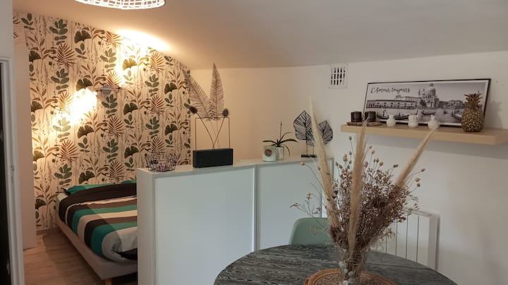 Studio Voûté à La Ferme
La Chambre Du Berger - Meyrueis