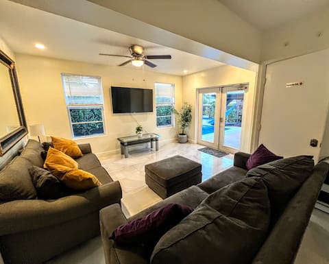 Top performing Airbnb: Magnolia House Heated Pool with Slide/Pergola/ BBQ in Westchester
