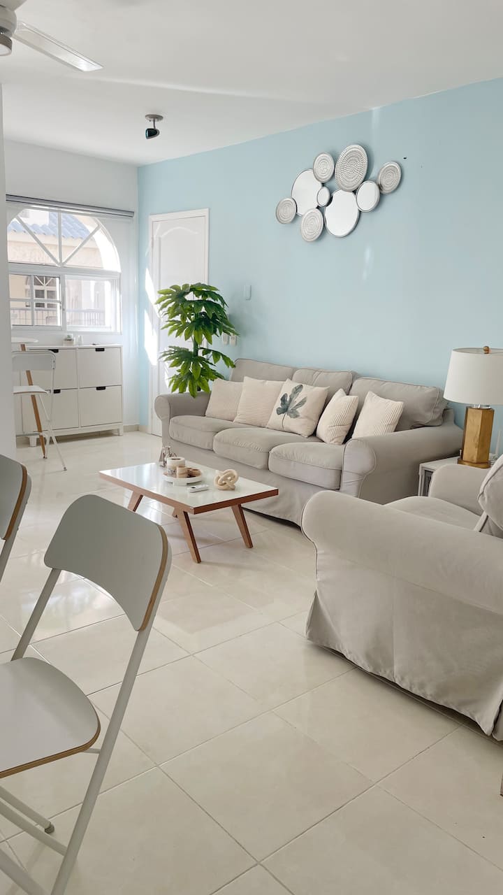 Cozy 2br/2bth Walk 2 The Beach. Pool View & Wi-fi - Punta Cana