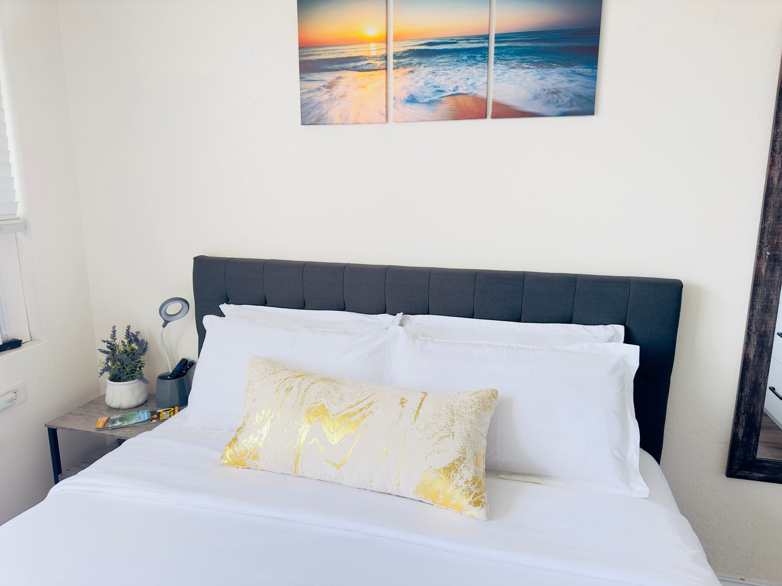 Condo in Honolulu · ★4.84 · 1 bedroom · 1 bed · 1 private bath - Image 4