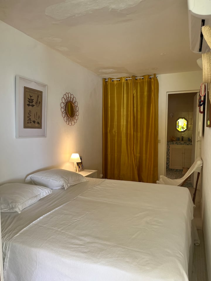 საძინებელი 1