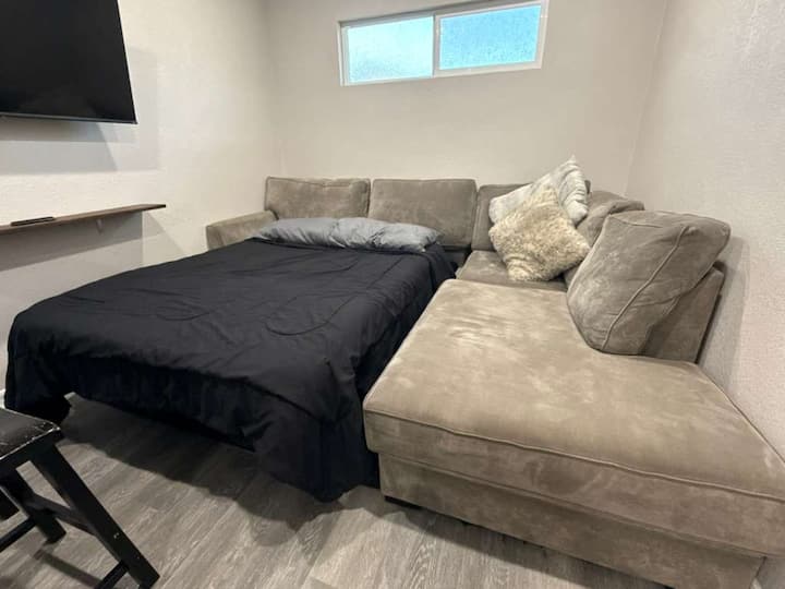 Tiny Guest House In Huntington Beach