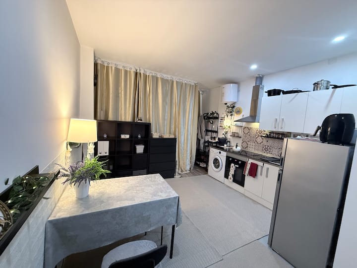 Studio éNormed’autres Personnes Seulement 20 Euros - Leganés