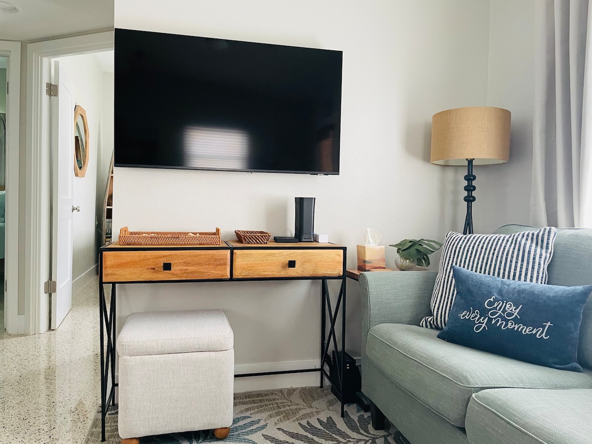 Top performing Airbnb: Indian Rocks Beach Oar House - 3 bedroom, 2 bath! in Indian Rocks Beach