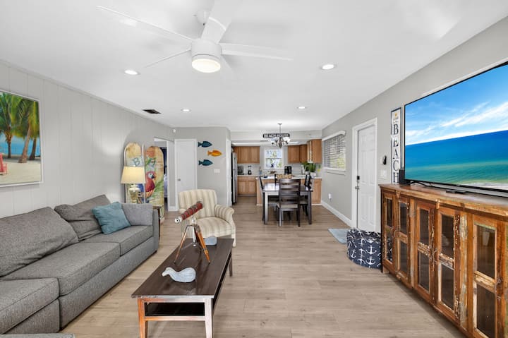 Spring Sale - Just 1 Block From Beach - Free Wine! - Fort Myers Beach, FL