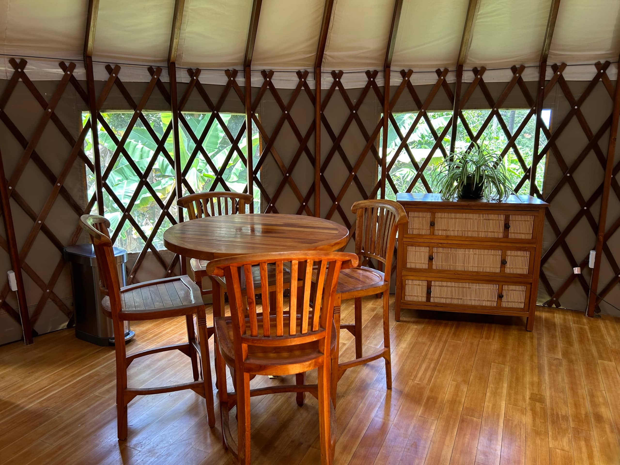 Magical farm retreat, stunning yurt & spa bathroom - Photo 13