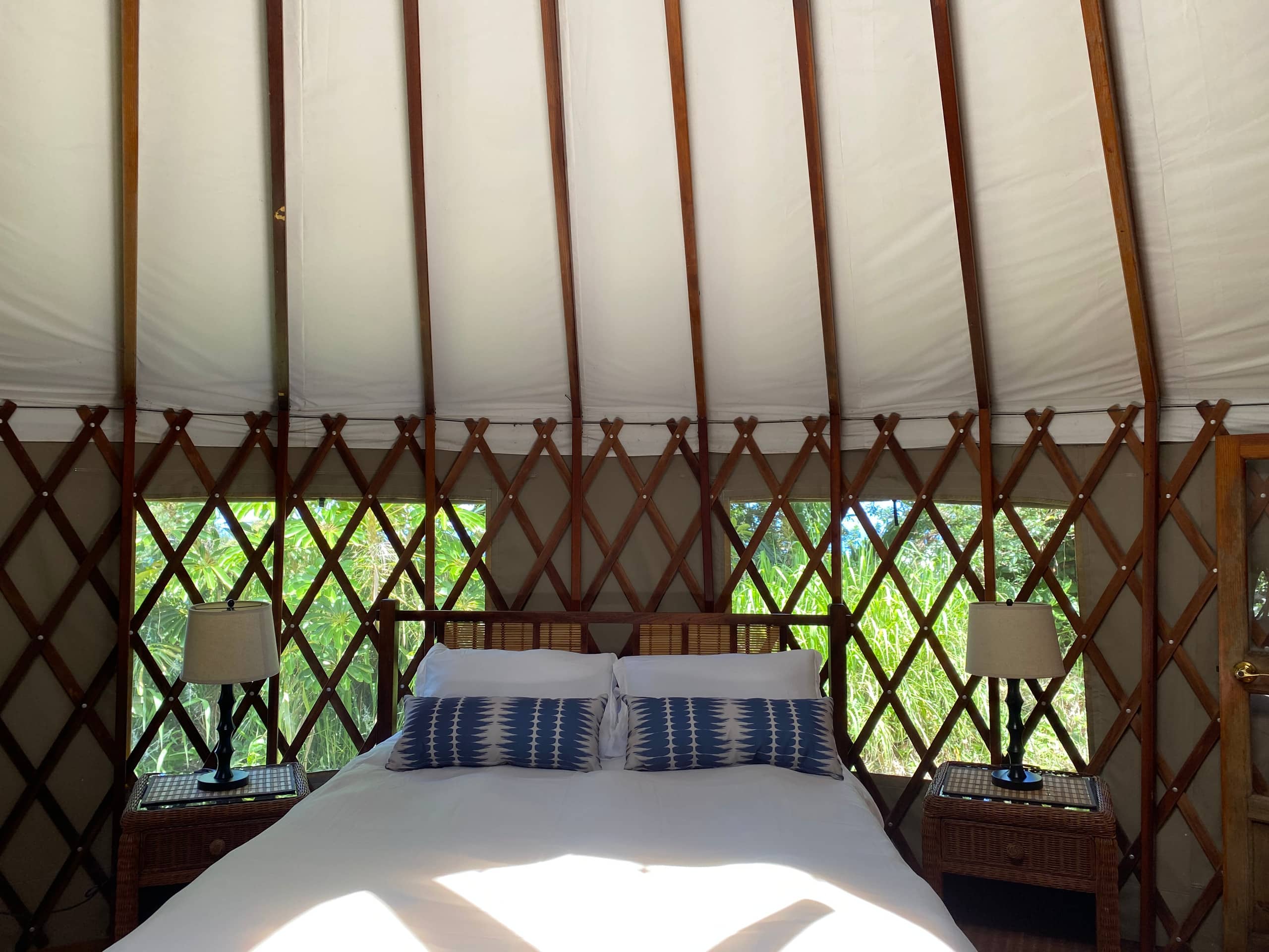 Magical farm retreat, stunning yurt & spa bathroom - Photo 20