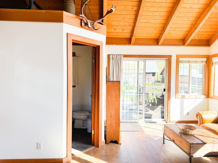 The Guest House - Point Reyes Station, CA