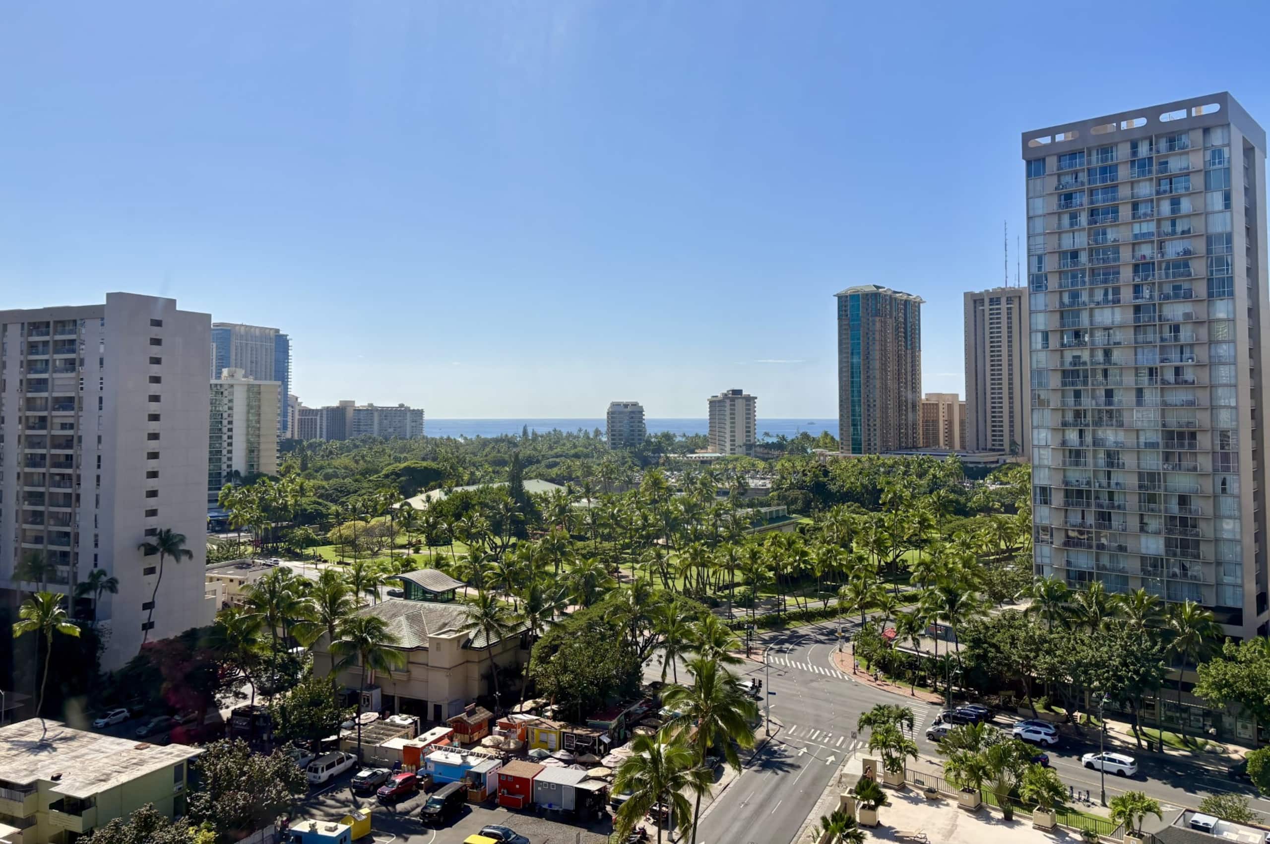 Condo in Honolulu · ★4.57 · Studio · 1 bed · 1 private bath - Image 24