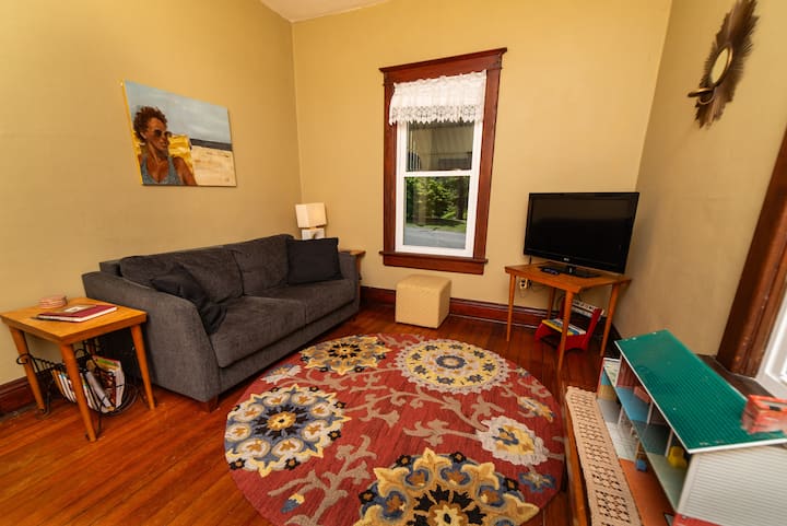 Gypsy Hill Cottage ~Park Views, Near Downtown - Staunton, VA