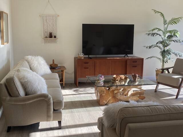 Surf Nest – La Jolla gallery image 5