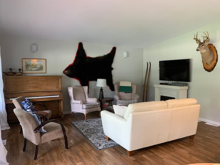 Cheerful Cottage Close To The Lake - Manitoba
