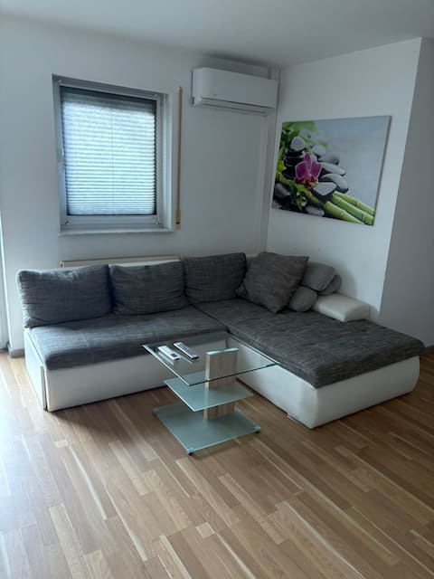 Beautiful 3-room apartment with seating outside