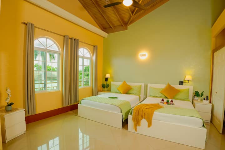 Double size beds w private bath and tv