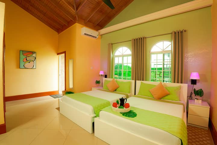 Double size beds w private bath and tv