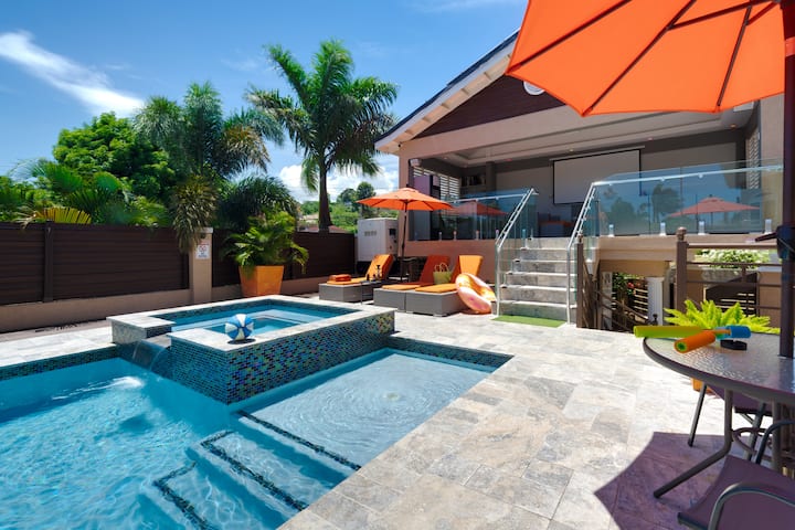 8BR Villa | Pool, Butler, Movie Nights & Free Meal