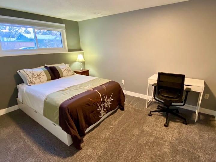 Fish Creek Retreat - 1 Bedroom Basement Suite