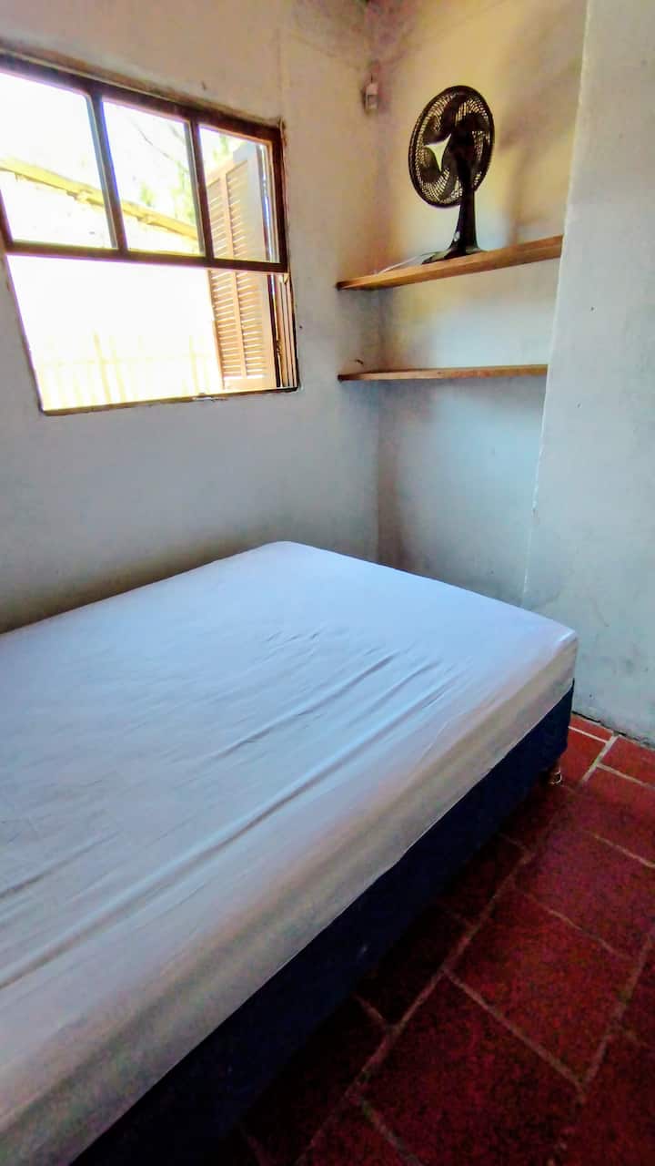 Dormitorio 2 - Cama doble con canapé