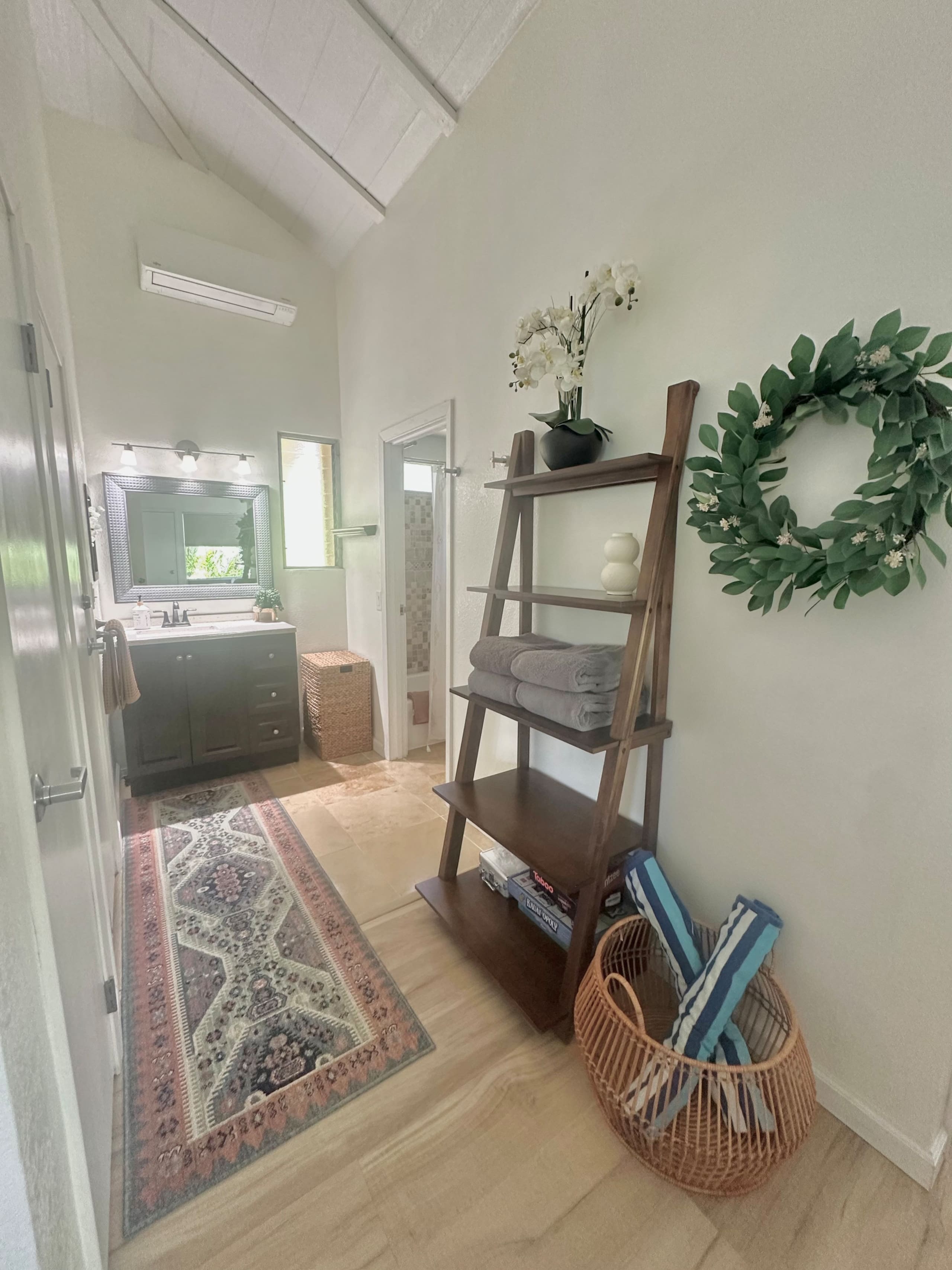 Condo in Princeville · ★4.95 · 2 bedrooms · 2 beds · 1.5 baths - Image 25