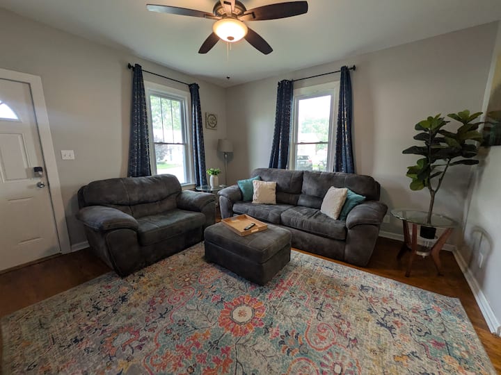 Trailway Hideaway 2bed/2bath W Game Room - Maryville, IL