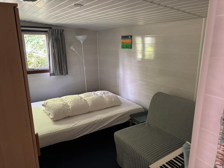 غرفة النوم 2