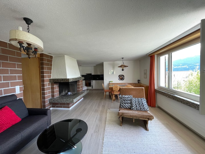 Gemütliche 3.5 Zimmerwohnung Mit Aussicht - Falera