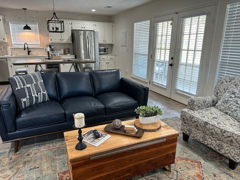 Top performing Airbnb: Poolside cottage on Savannah’s Lane in Montgomery