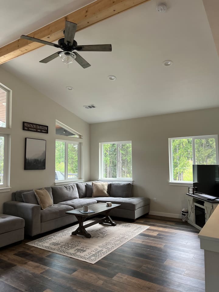 Our Kalispell Bay Cabin Getaway At Priest Lake - Priest Lake State Park, Coolin