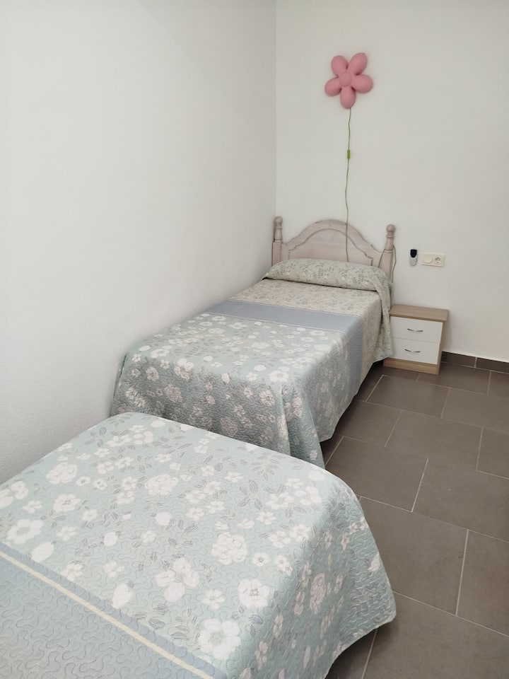 Chambre avec deux lits de 0'90