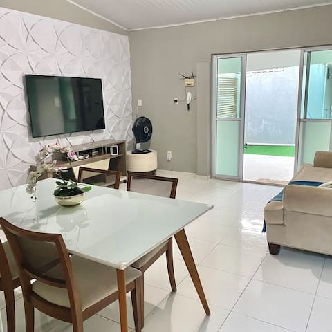 House in the middle crown, 5 min from the waterfront and shopping mall
