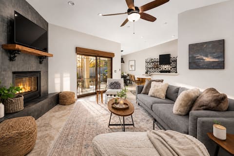 Luxury Retreat near Sedona with views and Hot Tub!