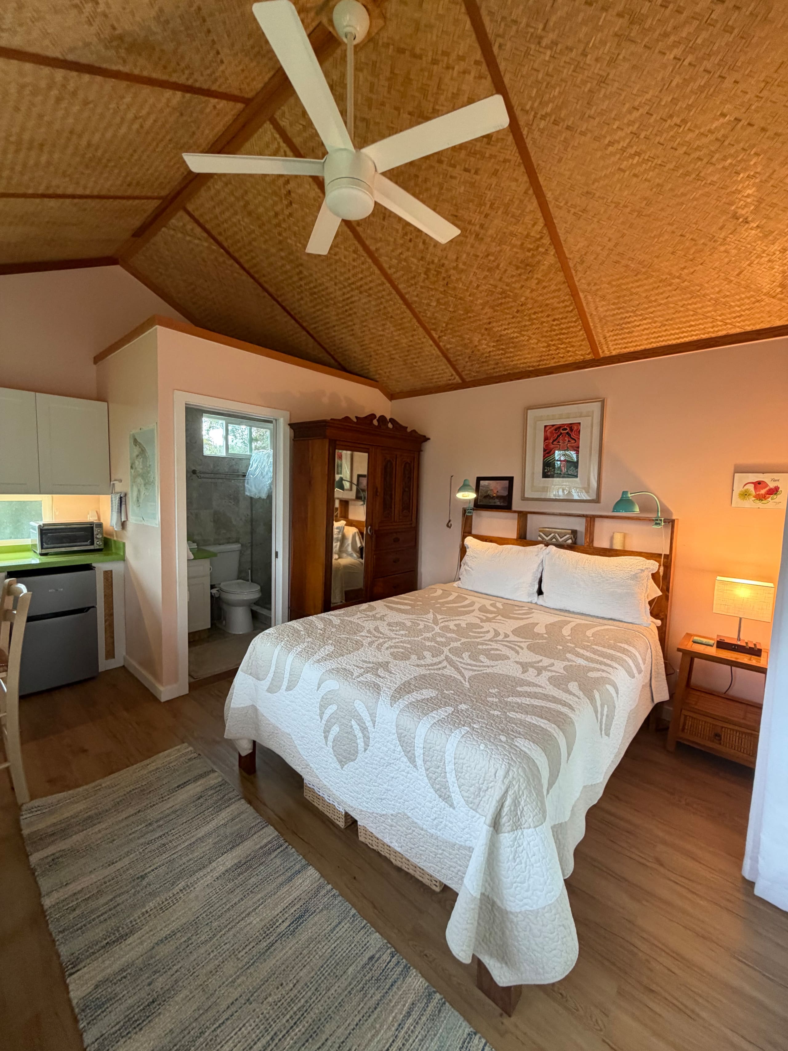 Guesthouse in Hilo · ★5.0 · Studio · 1 bed · 1 bath - Image 12