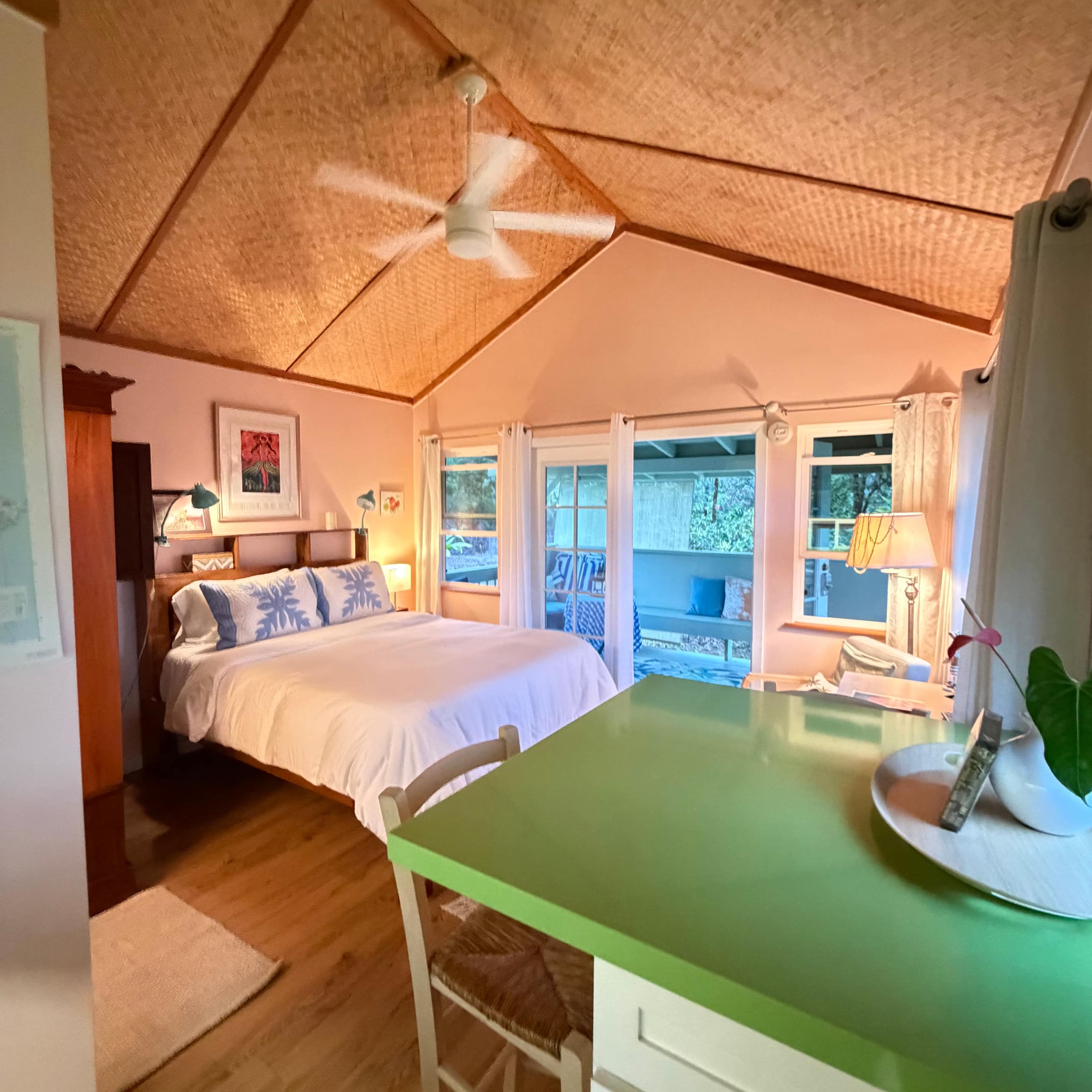 Guesthouse in Hilo · ★5.0 · Studio · 1 bed · 1 bath - Image 11