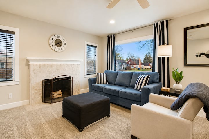 King Suite Retreat • Full Kitchen • Sleeps 5 - Twin Falls, ID