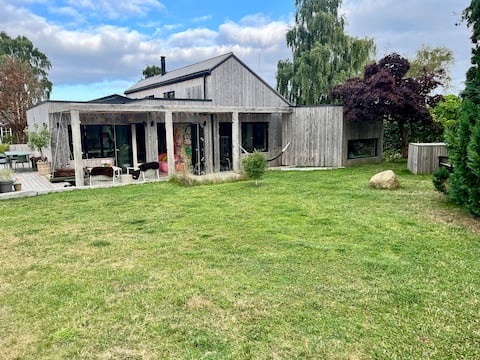 Unique and modern summerhouse, 100m from Beach.