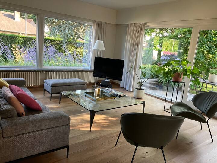 Moderne Villa Met Prachtige Tuin, Oase Van Rust! - Jabbeke